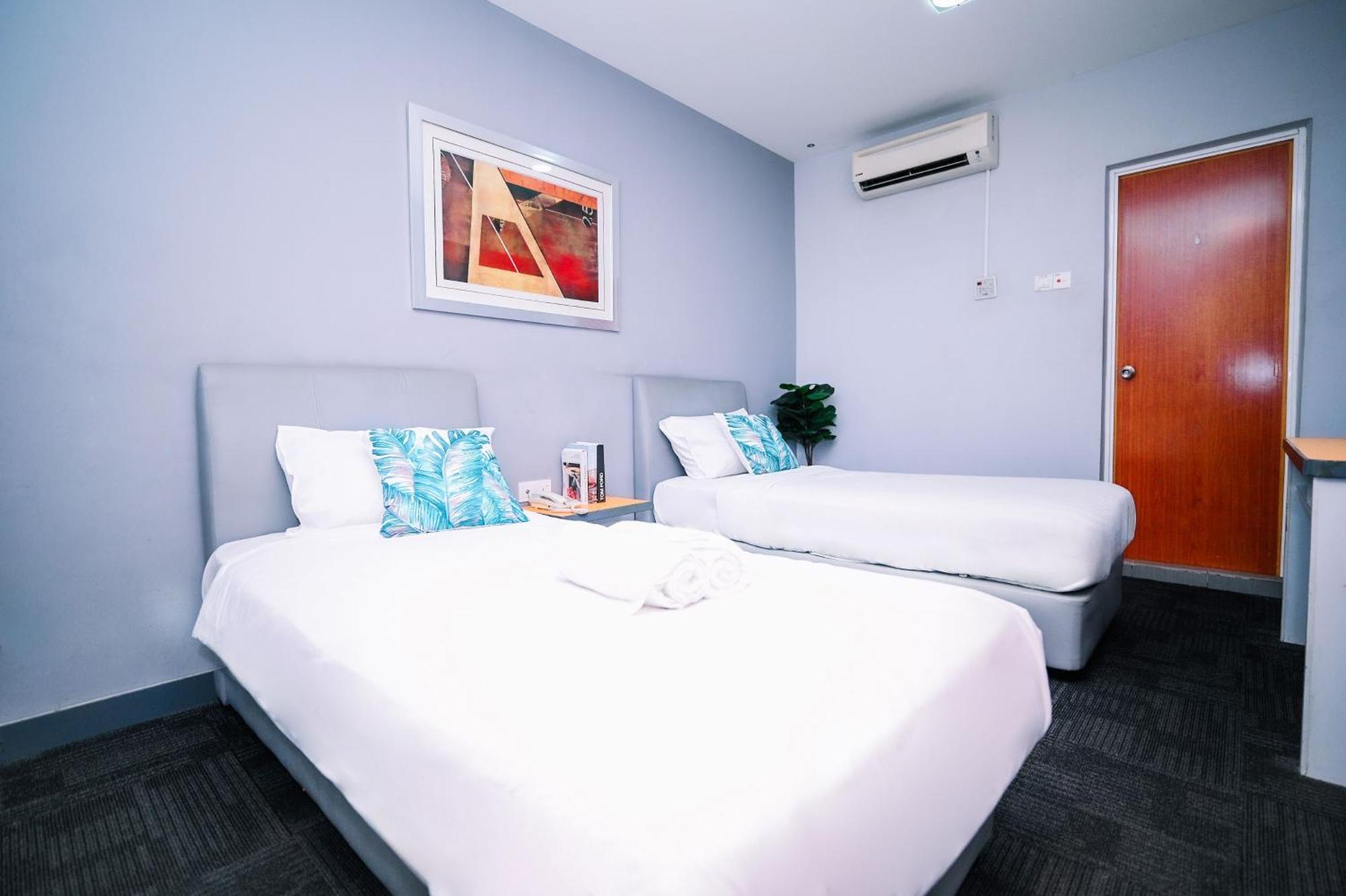 Swing & Pillows - Kl Sg Besi Formerly Known As U Pac Hotel Kuala Lumpur Esterno foto